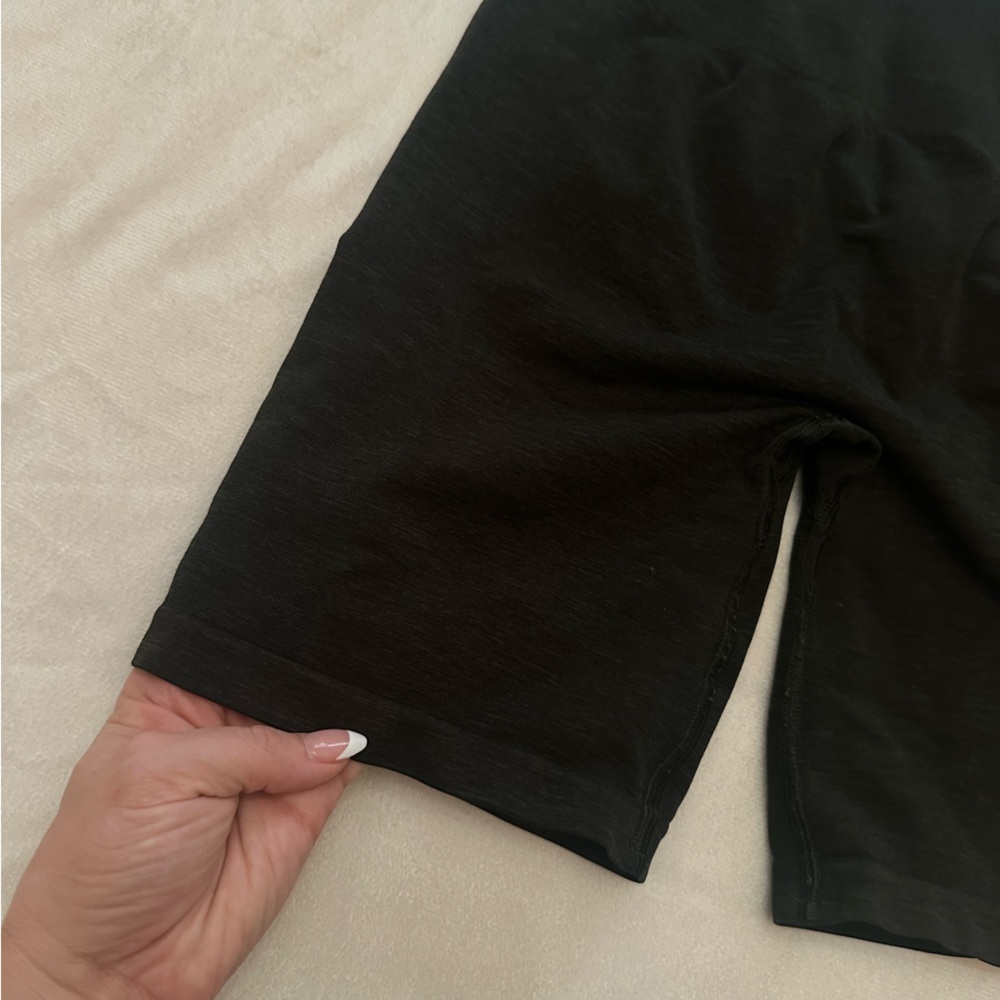 Alphalete Women’s Amplify Ultra-High Rise Bike Shorts Size XS 51745 - Picture 5 of 10